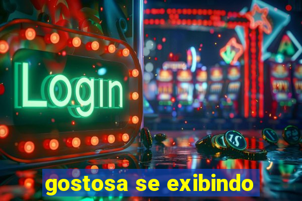 gostosa se exibindo